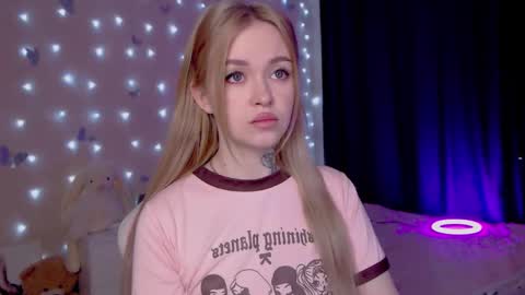 Mable online show from March 14, 1:53 am