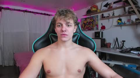 Nik online show from January 29, 6:28 pm