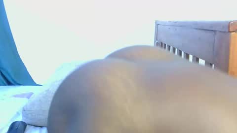 naughty_shaz online show from March 6, 7:29 am