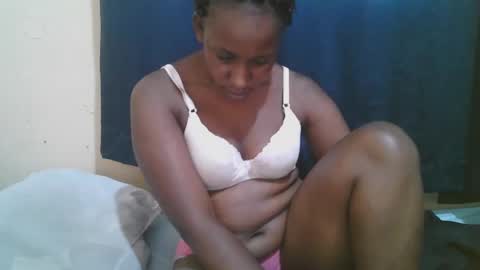 Snapshot of naughty_slender2 chatting on September 23, 5:56 am jn online show from September 23, 5:56 am