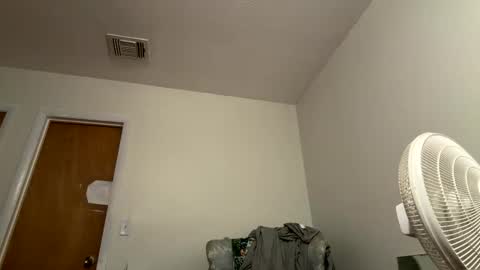 naughtydaddy83 online show from November 6, 7:11 am