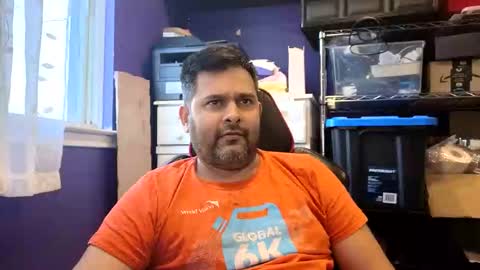 sakhtlaundaz online show from February 8, 9:40 pm