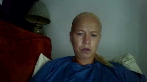 naughtyjennyblondeuk online show from July 26, 6:27 pm