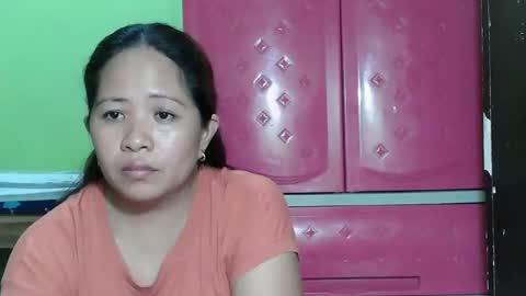 Snapshot of naughtymom26 chatting on September 10, 8:26 am naughtymom26 online show from September 10, 8:26 am