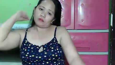 Snapshot of naughtymom26 chatting on September 13, 9:56 am naughtymom26 online show from September 13, 9:56 am