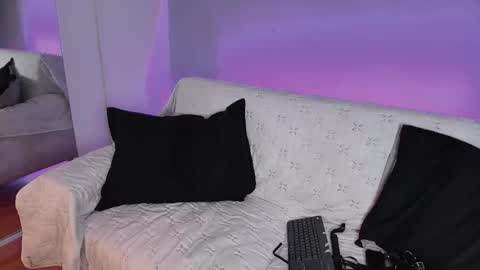 Navier  online show from January 13, 9:55 pm