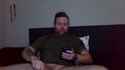 navyman34 online show from March 3, 11:46 pm