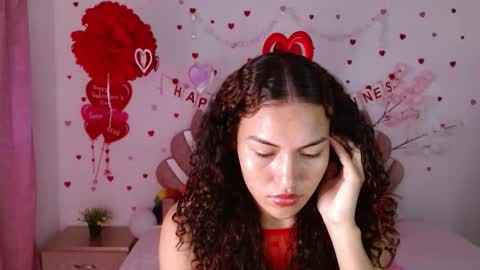 naya_fox1 online show from February 14, 6:32 pm