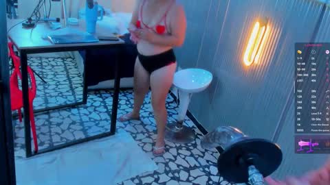 nazly_bigass online show from March 23, 8:14 pm