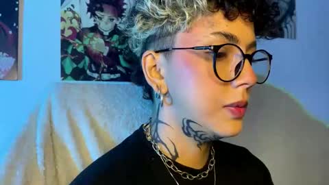 nazzz10 online show from December 4, 3:50 am