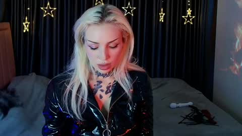 necroblonde online show from May 11, 6:20 am