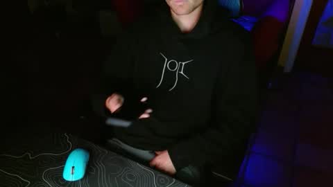 tootired online show from April 13, 6:06 am