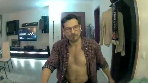 Sebastian online show from February 15, 8:18 pm