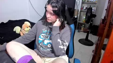 Geek Nicole    im Neeko UwU online show from July 24, 3:09 pm