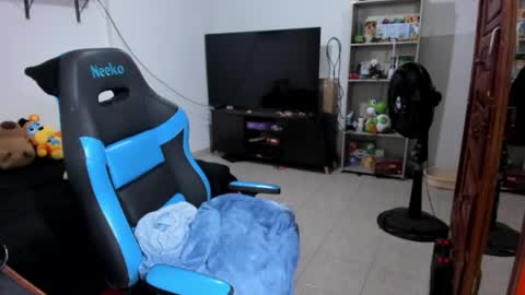 Geek Nicole    im Neeko UwU online show from May 28, 1:58 am