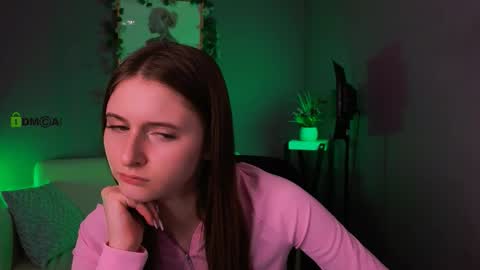 Meow online show from December 4, 10:26 am