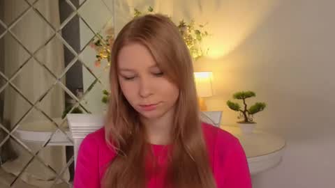 Petra online show from December 19, 1:56 am