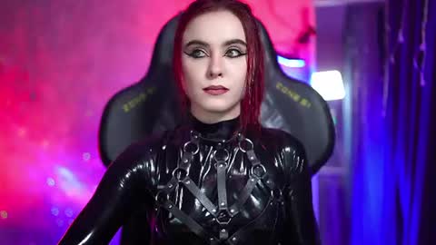    online show from July 5, 5:53 pm