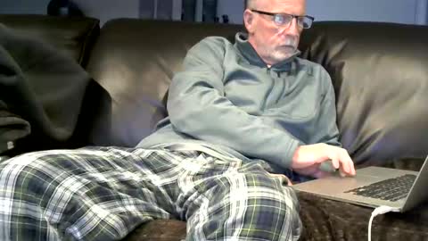 Snapshot of neman4u2c chatting on February 9, 2:49 am Jack online show from February 9, 2:49 am