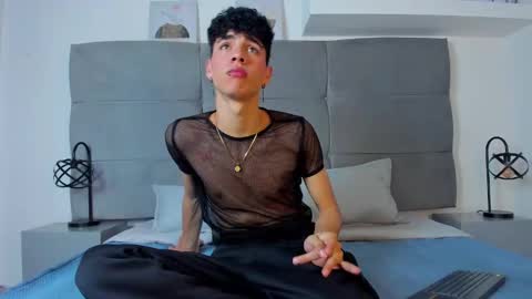  NeoRaptis  jhonatan  online show from February 4, 8:28 pm