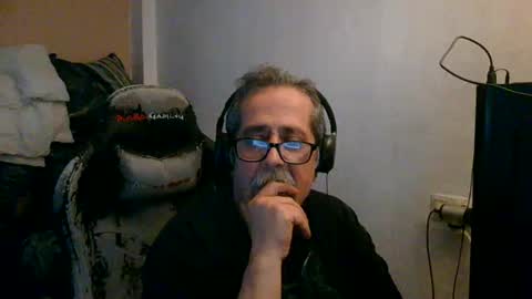 neron401 online show from April 11, 8:07 am