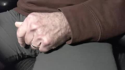 nevrsaynevr2000 online show from March 19, 10:36 pm