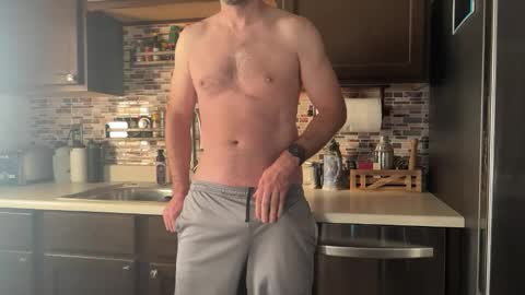 newguy_097 online show from November 28, 3:08 pm