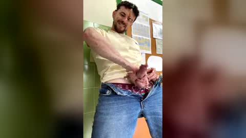 nghtyteacher online show from March 27, 10:27 am