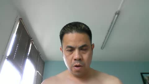 nguyen7788789 online show from May 31, 8:24 am