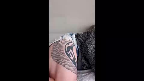 nhey371 online show from April 15, 7:55 am