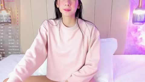 Nia online show from December 4, 12:16 pm