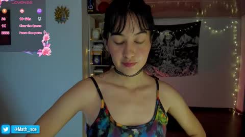 Nia online show from February 8, 9:51 pm