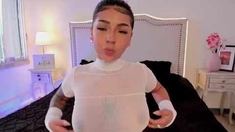 Nia Malkova online show from April 25, 4:59 pm