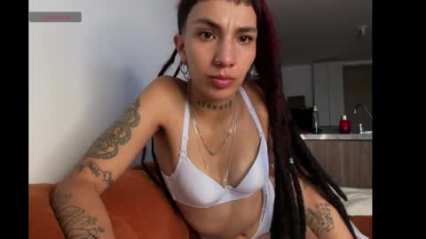 niah online show from June 3, 10:48 pm