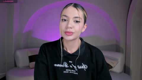 SQUIRTER DOLL    online show from October 27, 11:32 am