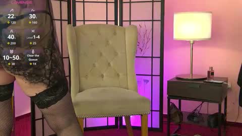 Snapshot of niamalkova chatting on September 25, 4:25 pm Nia MILF GRANNY MATURE online show from September 25, 4:25 pm