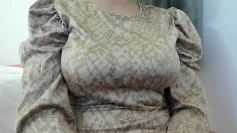 Snapshot of nicebrown chatting on March 7, 7:41 am Sfora online show from March 7, 7:41 am