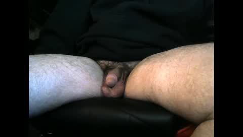 nicedude6969 online show from April 24, 3:08 am