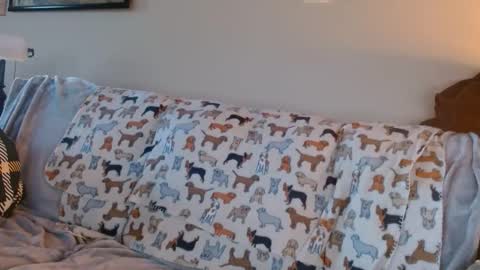 Nick online show from October 7, 9:44 pm