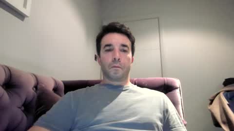 Snapshot of niciboi chatting on January 23, 11:26 pm James online show from January 23, 11:26 pm