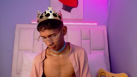 Nick online show from February 5, 11:08 pm