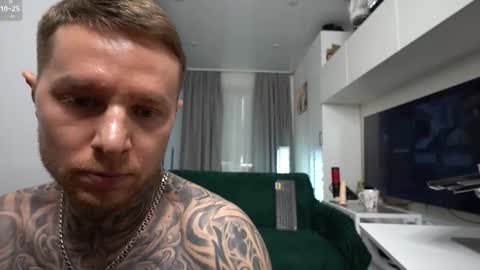 nick_howlenxx online show from September 29, 1:10 pm