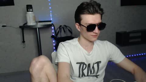 Nick online show from January 24, 8:43 pm