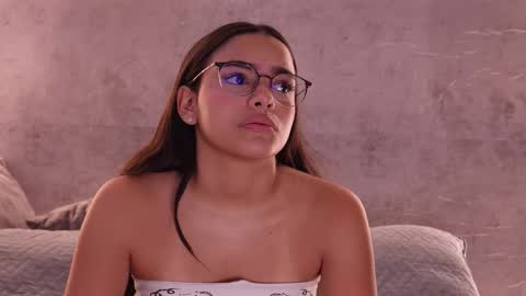 nicky and blake online show from February 2, 4:14 pm