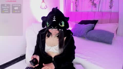 nicky_bonny18 online show from March 6, 12:48 pm