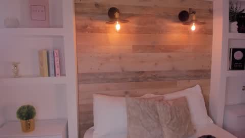 Nicky  online show from October 25, 3:07 am