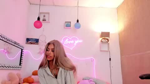 nicky_teem online show from March 6, 11:25 am