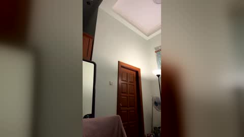 nickyang75 online show from May 14, 8:40 pm