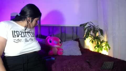 nickyd11 online show from October 28, 4:24 am