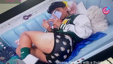 Snapshot of nico_cruz chatting on February 1, 10:48 am nico online show from February 1, 10:48 am